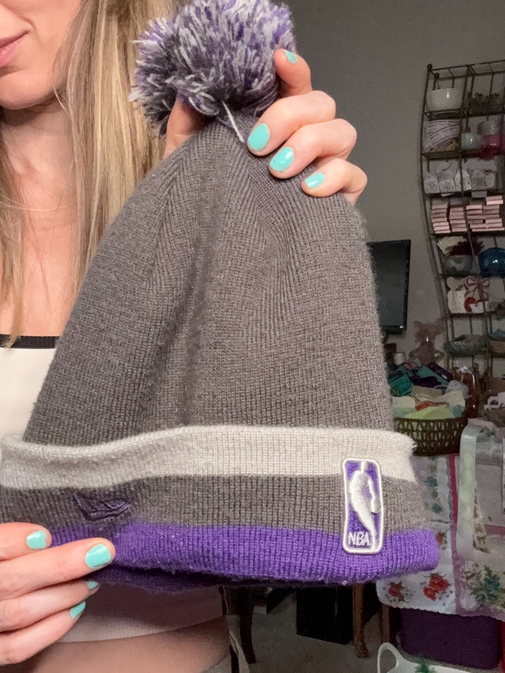 New Era Los Angeles Lakers Basketball Gray and Purple Pom Beanie - Picture 2 of 3
